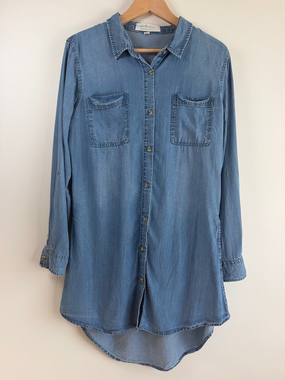 Thread & Supply Blue Chambray Tunic Shirt Lyocell Button Down High Low Size M LS